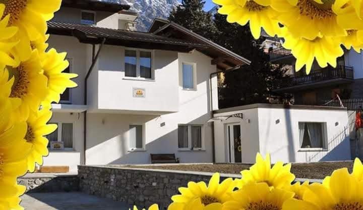 Il Girasole Hotel Сен Венсан Екстериор снимка