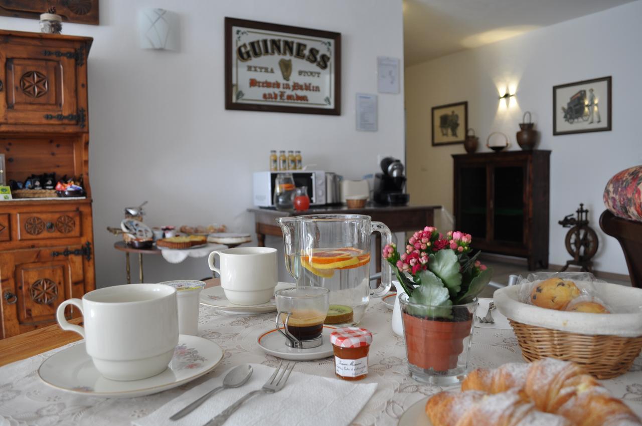 Il Girasole Hotel Сен Венсан Екстериор снимка